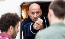 极速之巅英语在线观看,在线观看，体验速度与激情的极致魅力